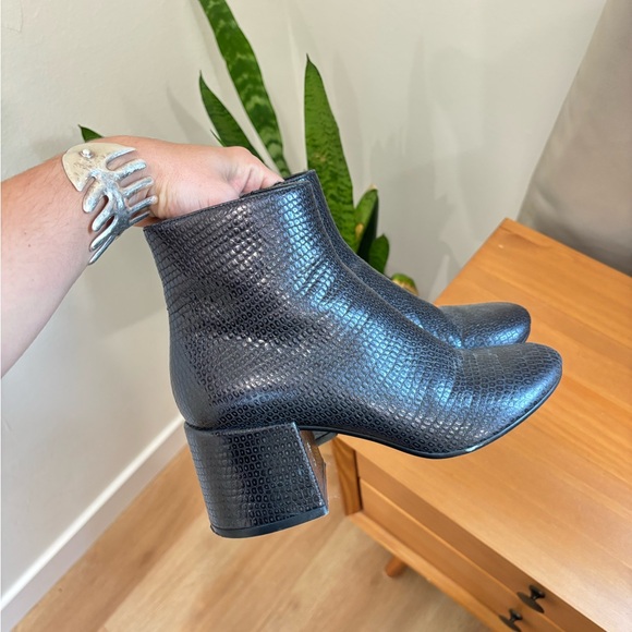 Maison Margiela Snake Boots